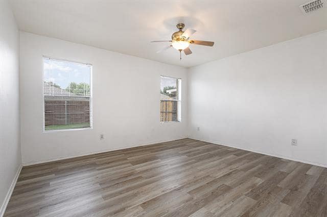 Building Photo - 12801 Skeeter Ln