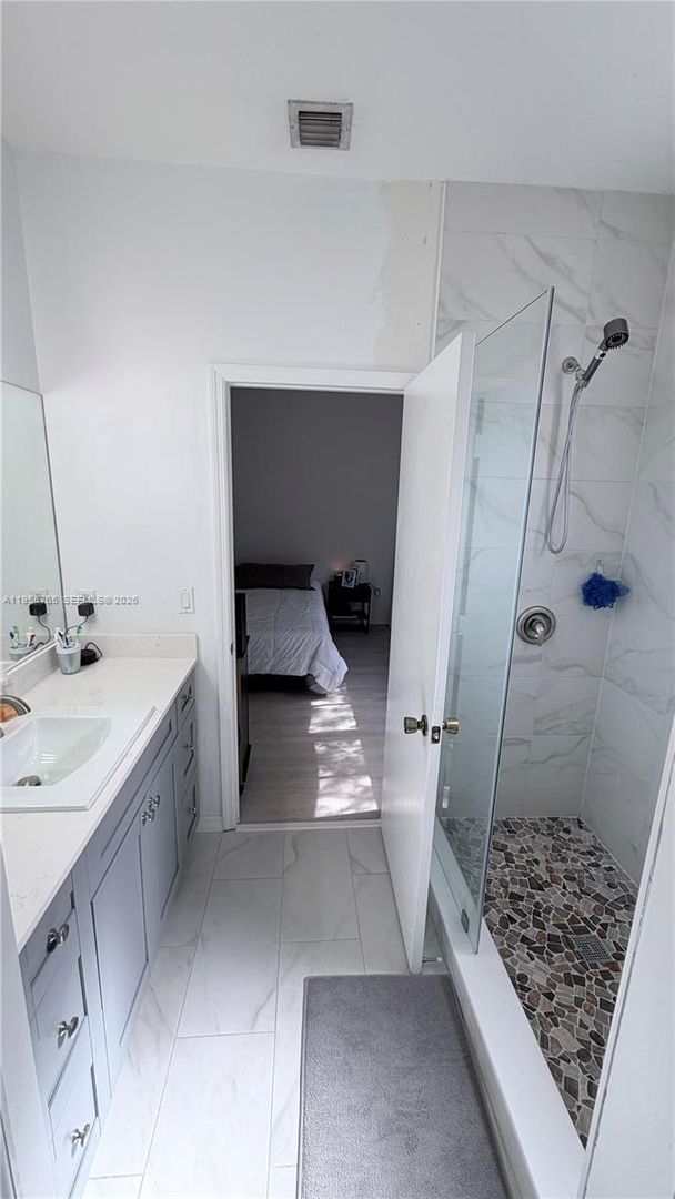 Building Photo - 10686 SW 8th St