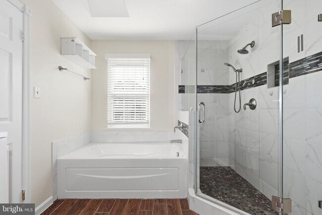 Building Photo - 3931 Tallow Tree Pl