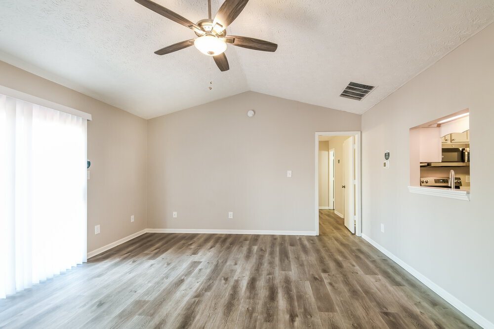 Building Photo - 1441 Cypress Dr