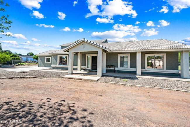 Building Photo - 6634 N 176th Ave