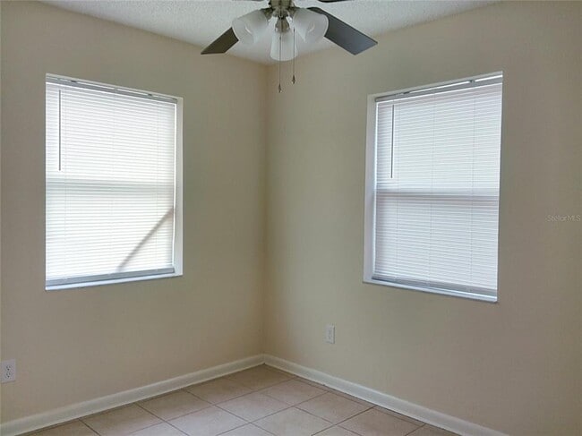 Building Photo - 867 Chippendale St