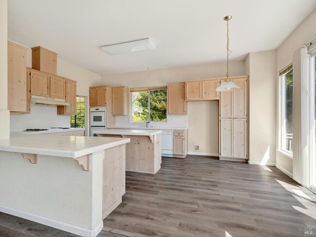 Building Photo - 5794 Owl Hill Ave