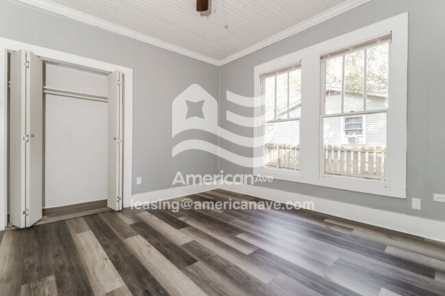 Building Photo - 1318 E Woodruff Ave