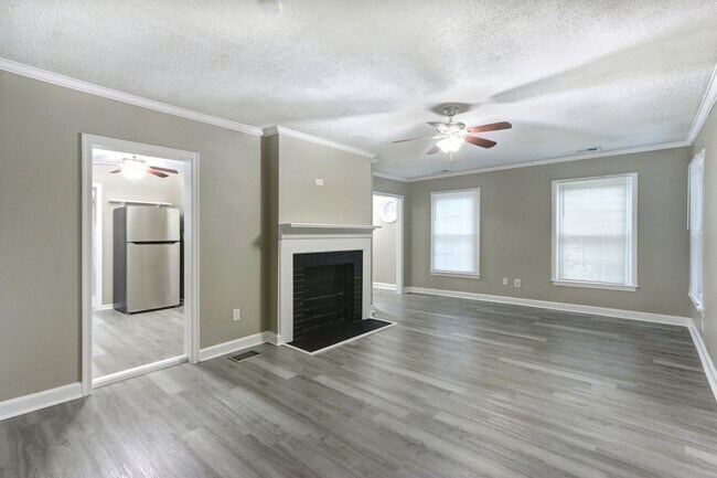 Building Photo - Large 4BR/2BA Ardsley Park House For Rent - Huge Yard