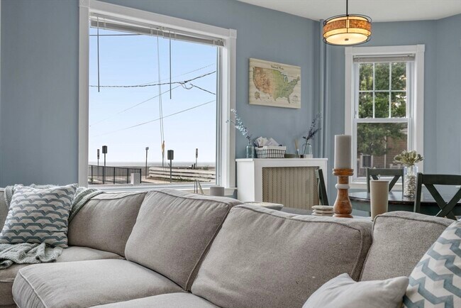 Building Photo - 46 Hawthorn Ave