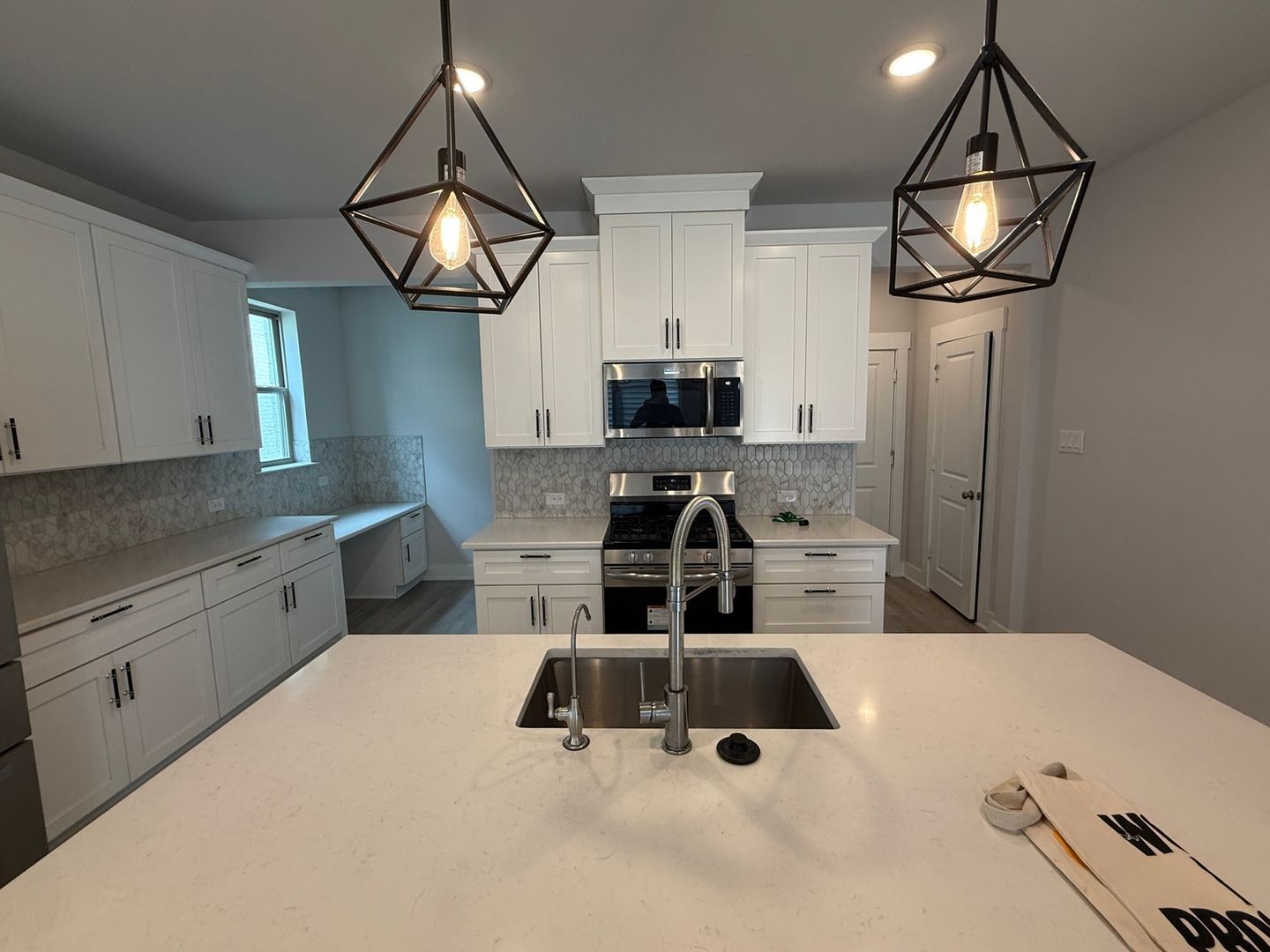 Building Photo - 813 Crystal Oak Ln