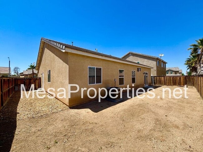 Building Photo - 15219 Hallmark Ln