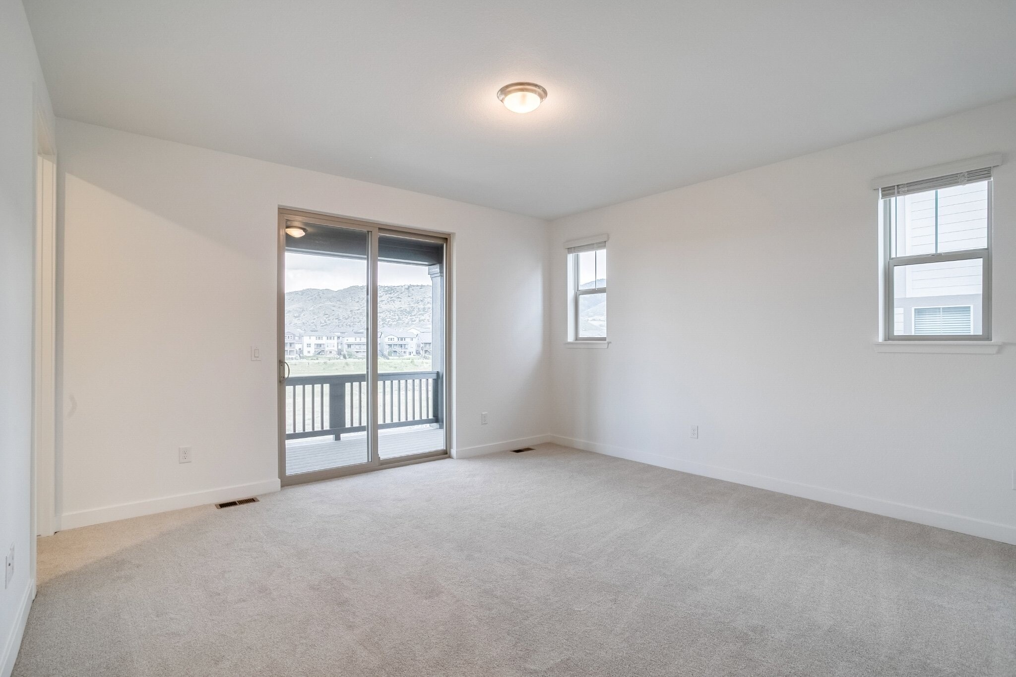 Building Photo - 15402 W Dequesne Ave
