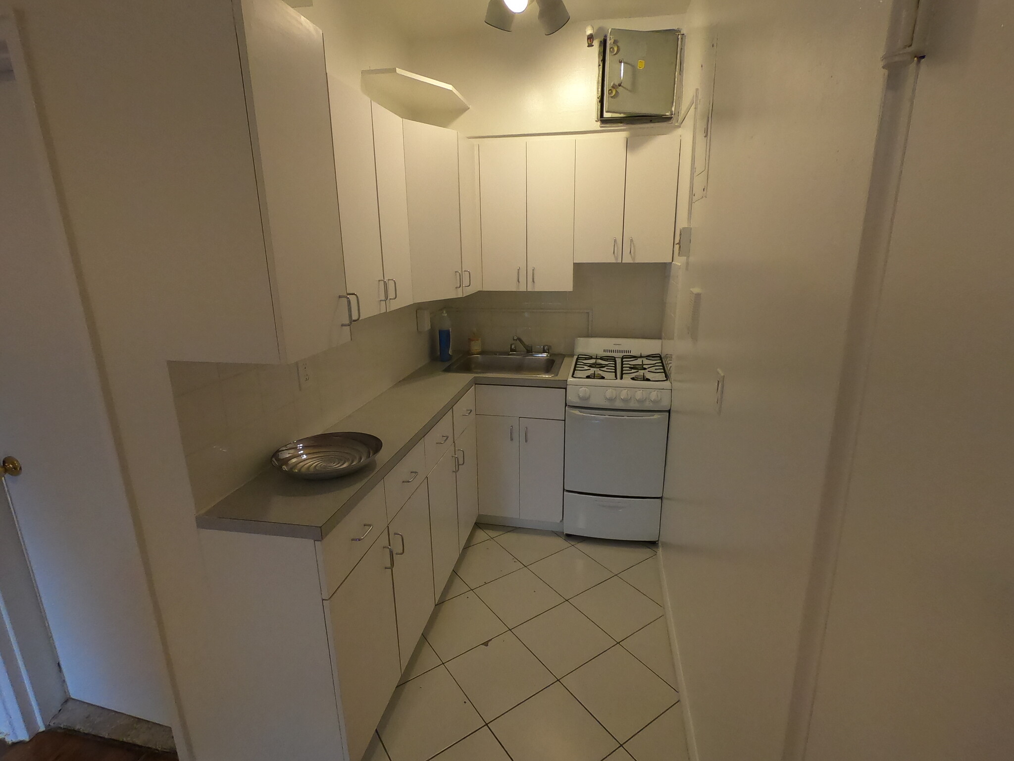 Kitchen - 156 W 95th St