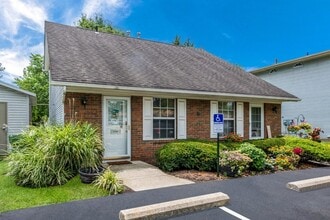 Building Photo - Parkside at Maple Canyon