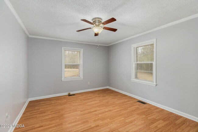 Building Photo - 1496 Wesleyan Dr