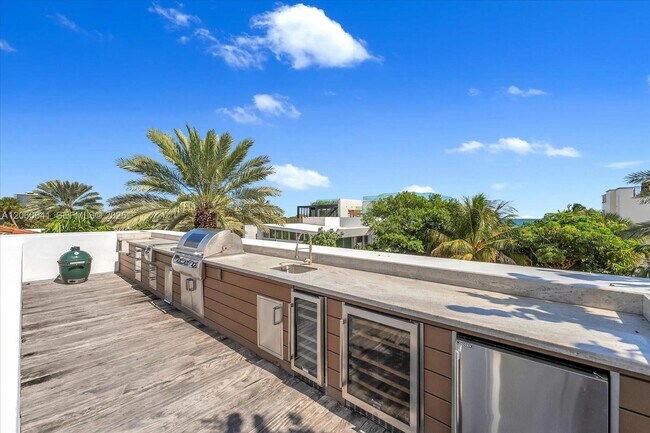 Building Photo - 7830 Atlantic Way