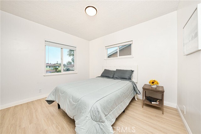 Building Photo - 895 Altura Way