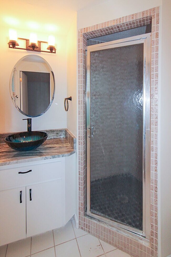 Building Photo - Circlewood Annual Condo for Rent