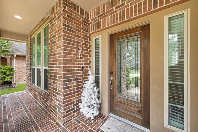 Building Photo - 29030 Davenport Dr