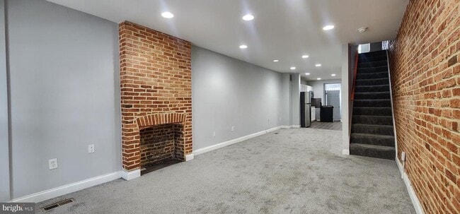 Building Photo - 1633 N Patterson Park Ave