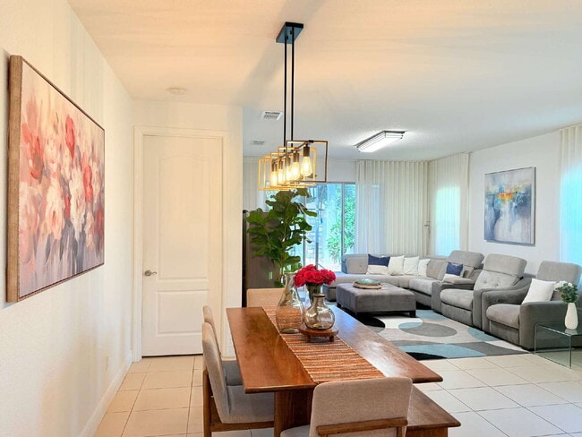 Building Photo - Beautiful 3-Bedroom Home in Lake Nona – $2...