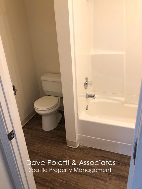 Building Photo - 14051 32nd Ave NE