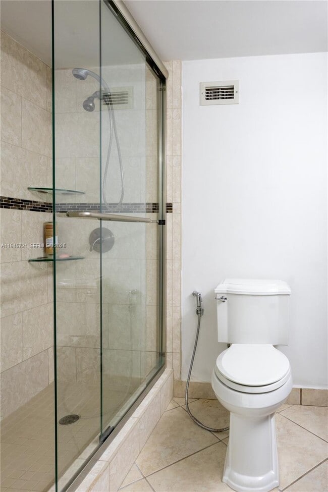 Building Photo - 3725 S Ocean Dr