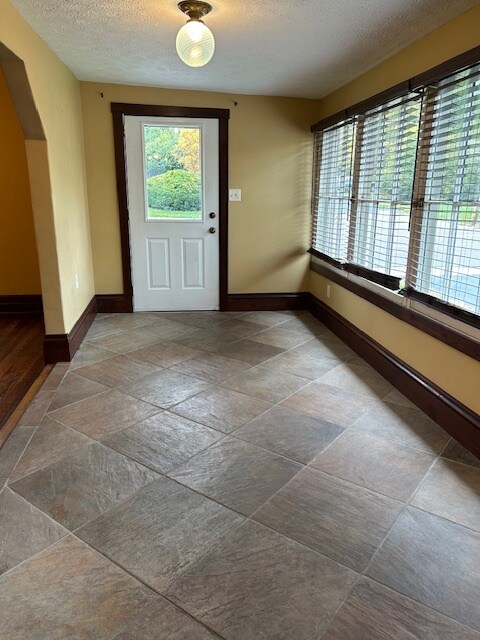 Building Photo - 96 E Franklin St