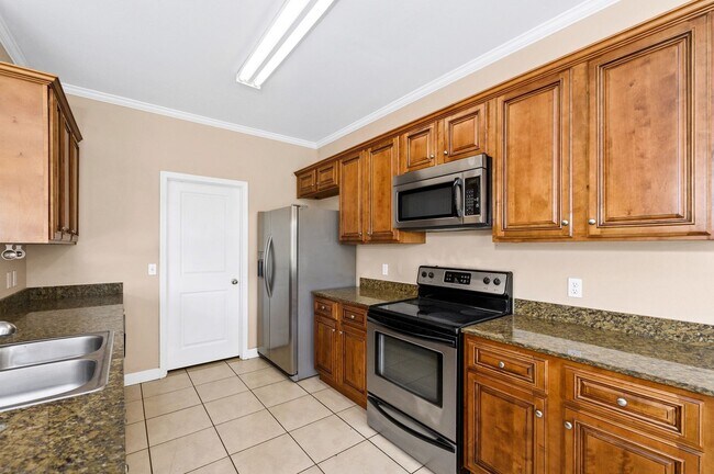 Building Photo - Loxley Home for Lease Available October!!