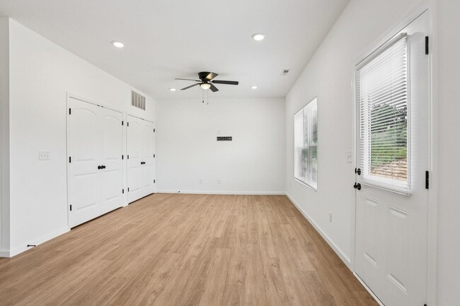 Building Photo - 41 Santo Domingo Dr