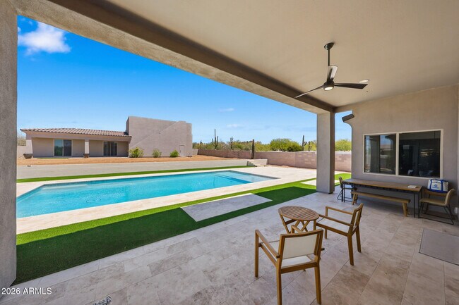 Building Photo - 6896 E Lomas Verdes Dr