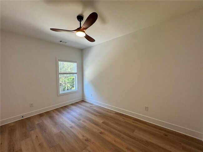 Building Photo - 173 Brush Creek Ct
