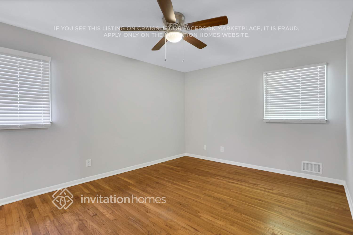 Building Photo - 2737 Knollview Dr