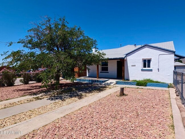 Primary Photo - 1505 Howze St