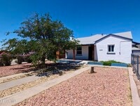 Building Photo - 1505 Howze St