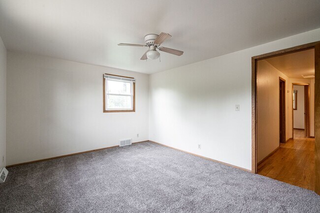 Building Photo - Josephine