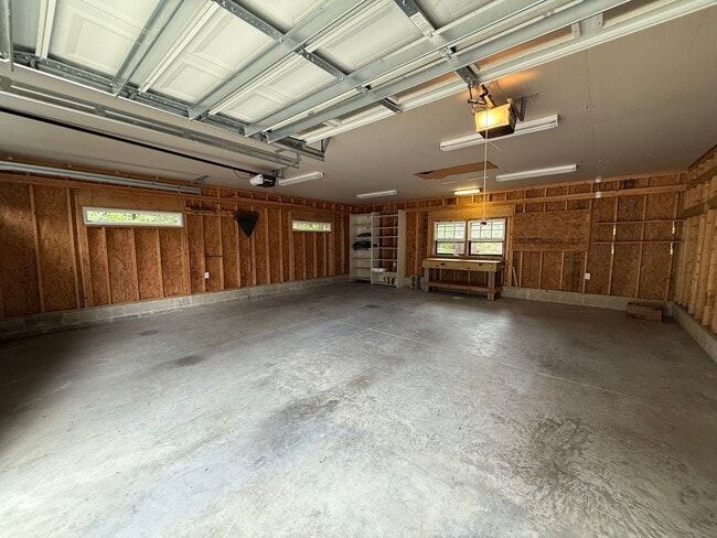 Building Photo - **OFFERING WAIVED APPLICATION FEES & $250 ...