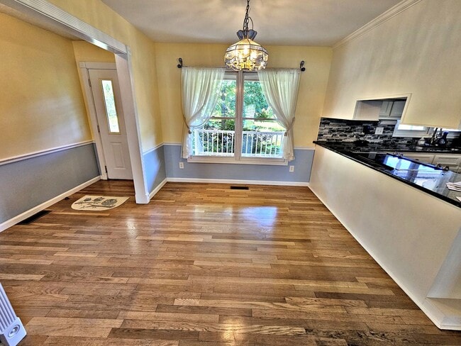 Building Photo - HOUSE FOR RENT - 4BR - Harvest