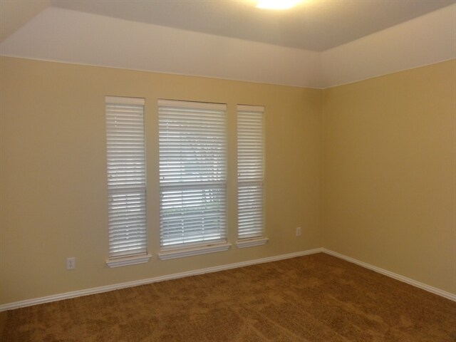 Building Photo - 2506 Parkview Dr