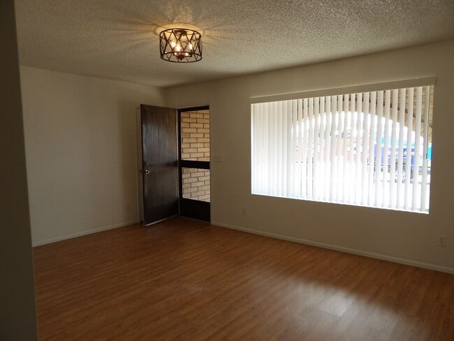 Building Photo - 55+ ADULT COMMUNITY