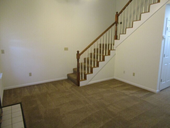 Building Photo - 4406-4408 Cheryl Ct.