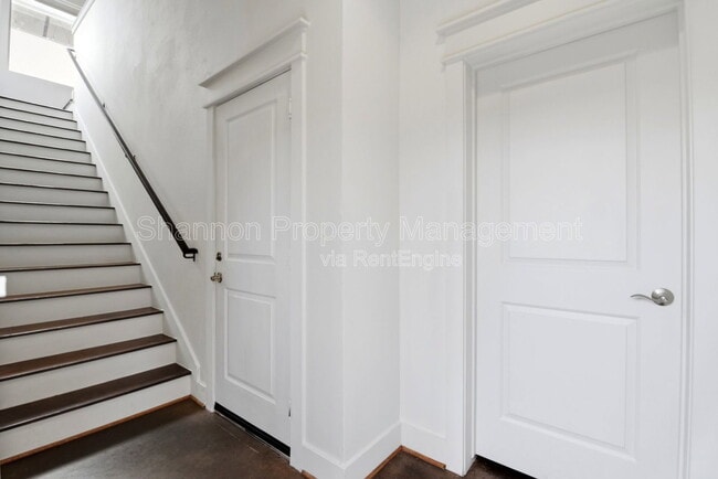 Building Photo - 1512 Crockett St