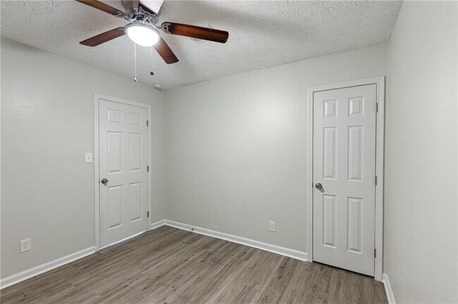 Building Photo - 4283 E Paulding Dr