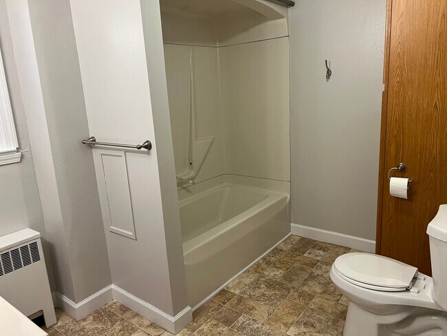 Building Photo - 37 South St