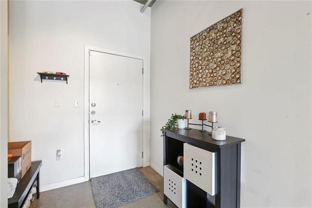 Building Photo - 1001 Belleview St