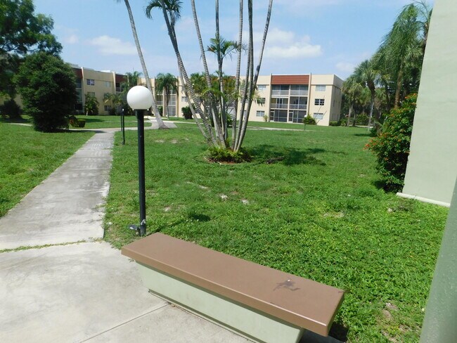 Building Photo - 1638 Embassy Dr