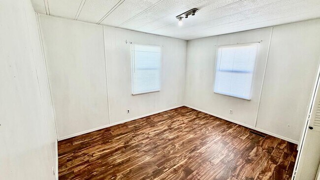 Building Photo - 3544-B W 15th St