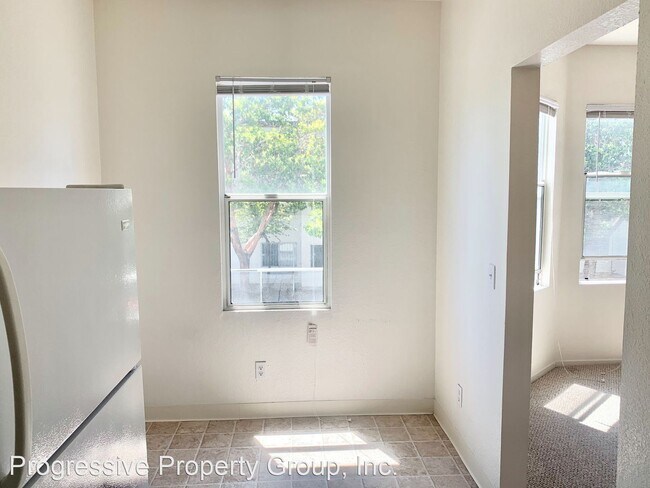 Building Photo - 700 Laguna St