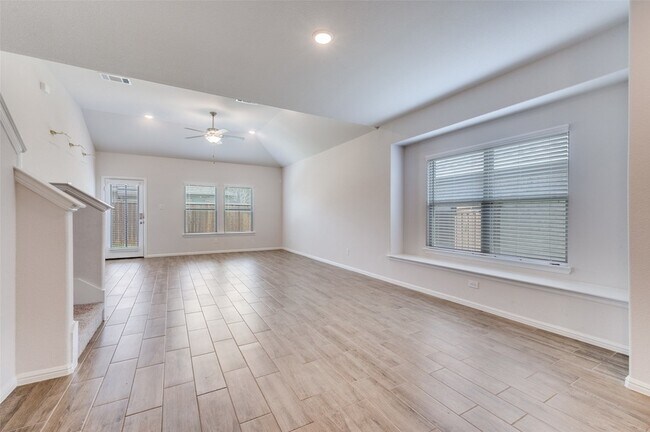 Building Photo - 14149 Danesdale Dr