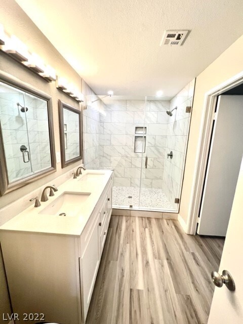 Building Photo - 2200 S Fort Apache Rd