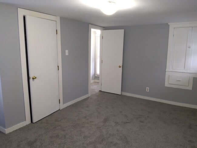 Building Photo - 16 N 11th St