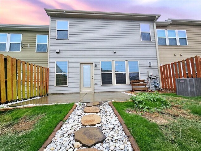 Building Photo - 1216 Fischer Trace