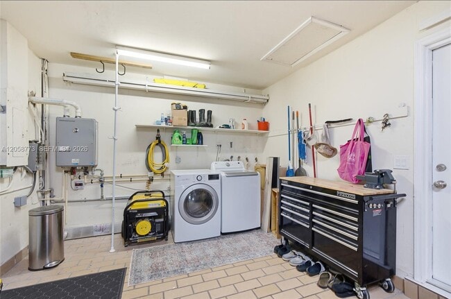Building Photo - 15845 SW 87th Ave